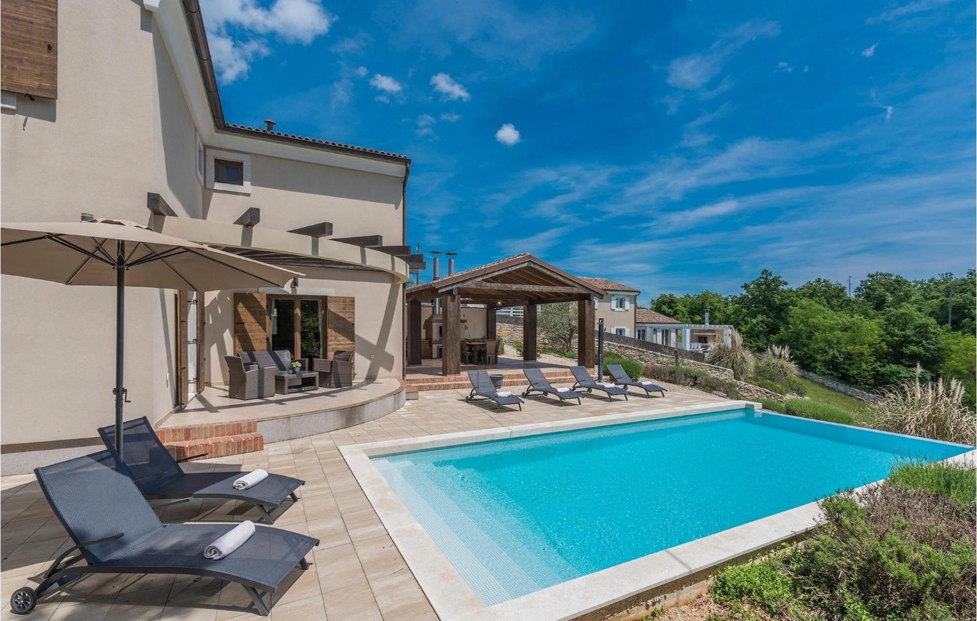 Dali Holiday home *